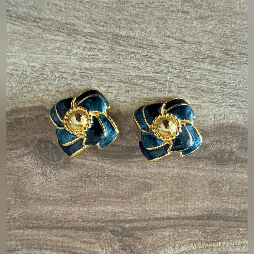 Kerissa Enamel Stud Ribboned Earring Gold Tone Teal Green Classic Retro Vintage